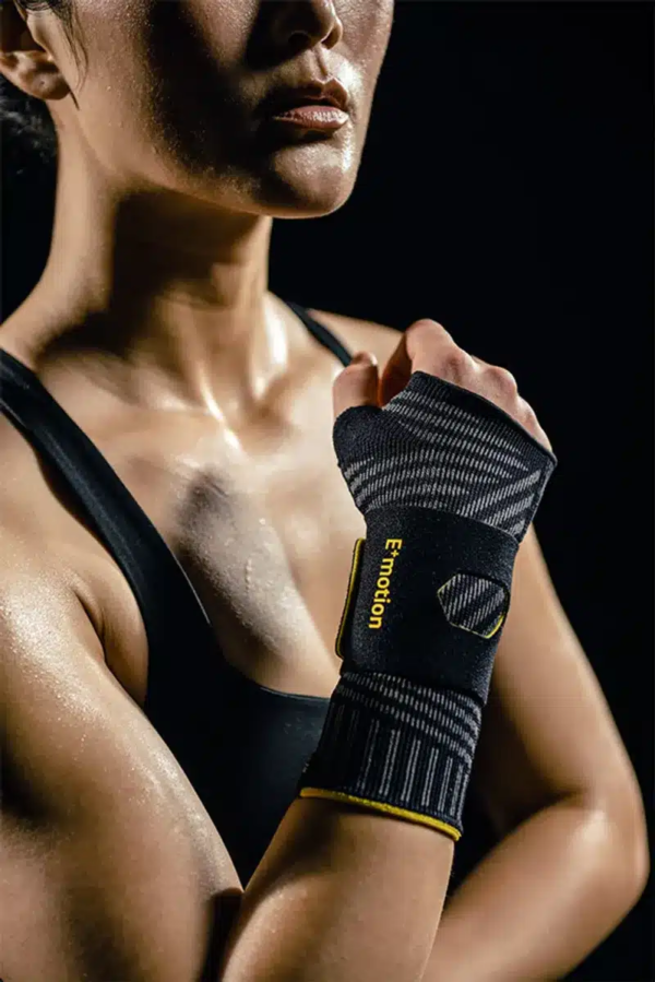 MANUMED ACTIVE E+MOTION LADO ESQUERDO IV PRETO MEDI 5