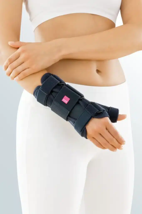MANUMED T TALA IMOBILIZADORA COM SUPORTE DE POLEGAR LADO ESQ