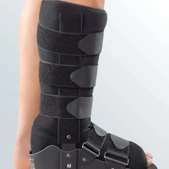 WALKER BOOT M PRETA MEDI